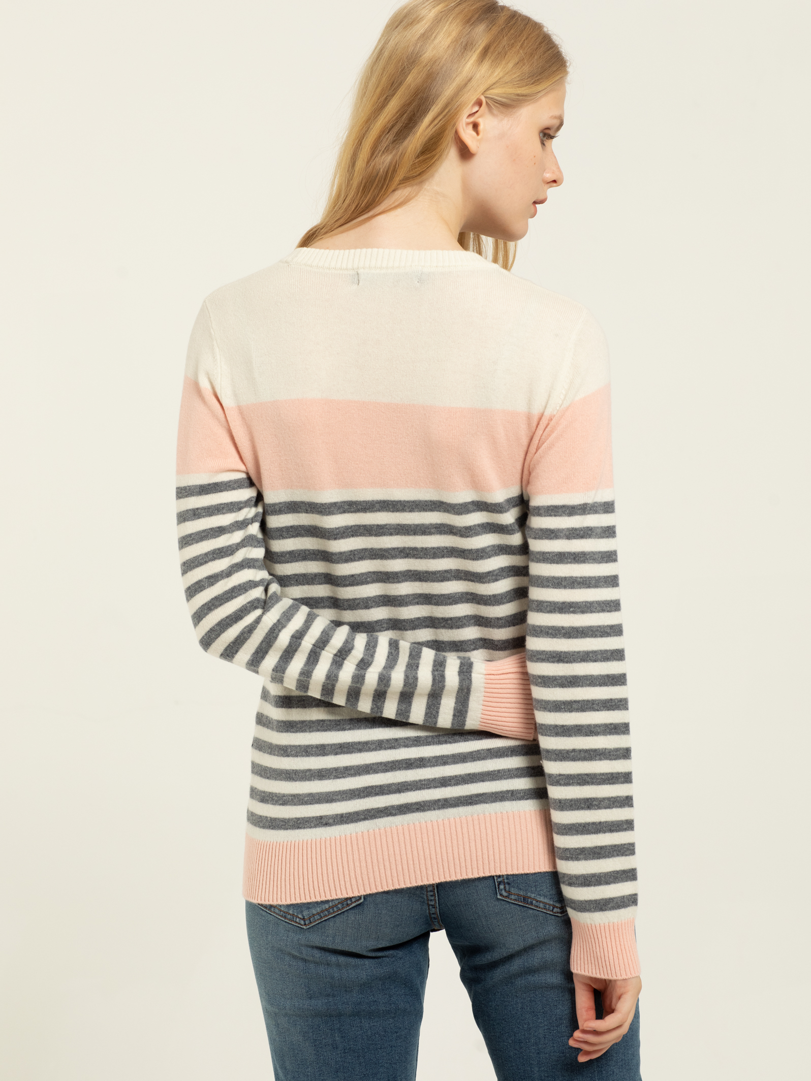 Ladies Round Neck Sweater 100% Wool | Wintertime
